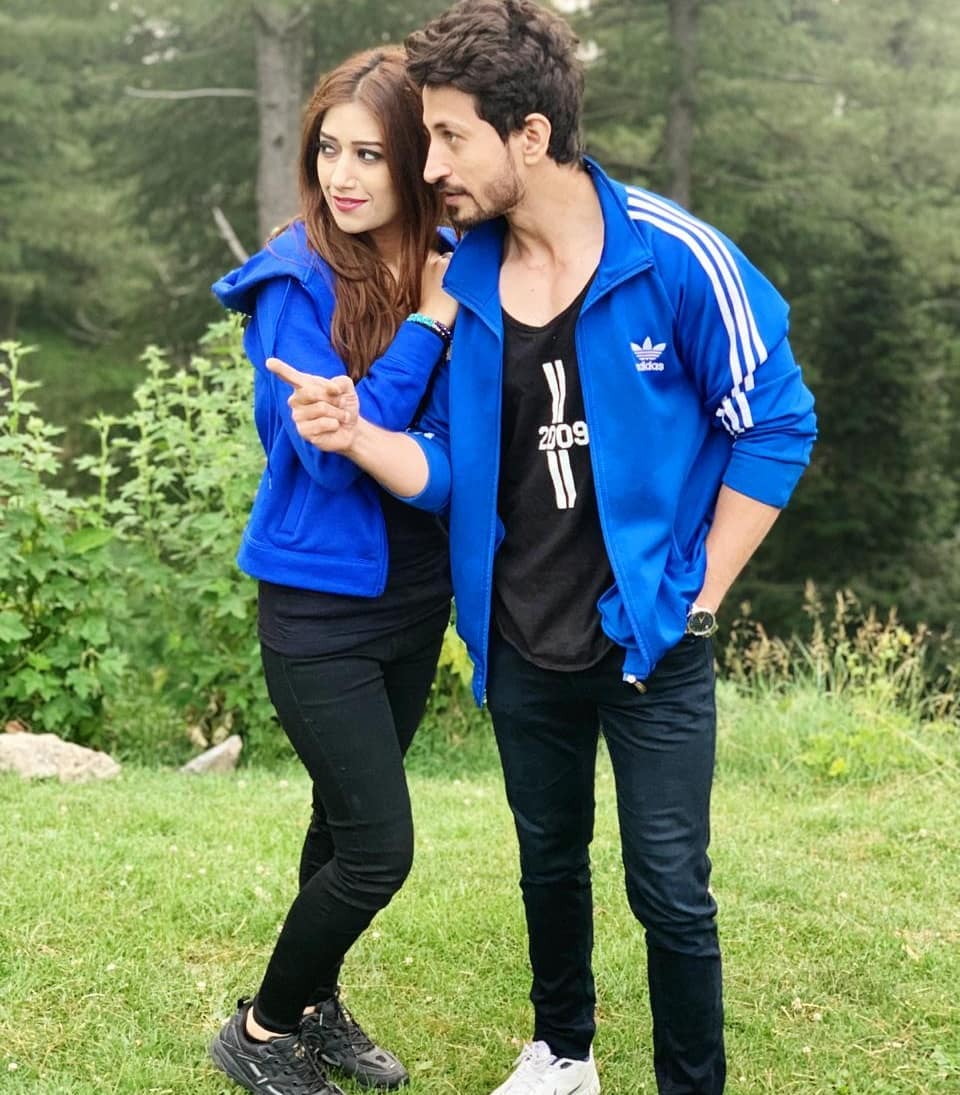 Salman Faisal with Wife 3