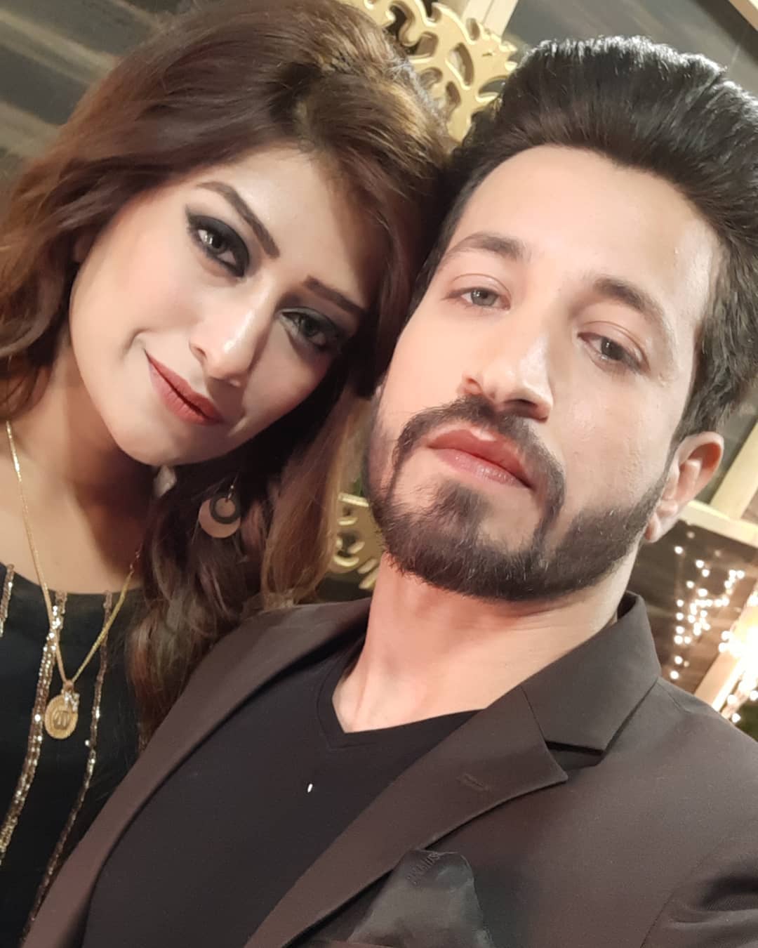 Salman Faisal with Wife 6