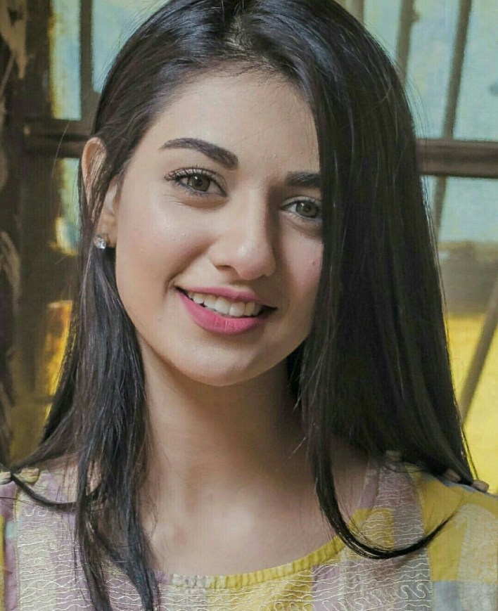 Sarah Khan Age