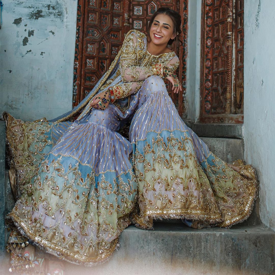 Latest Beautiful Photo Shoot of Ushna Shah for Souchaj | Reviewit.pk