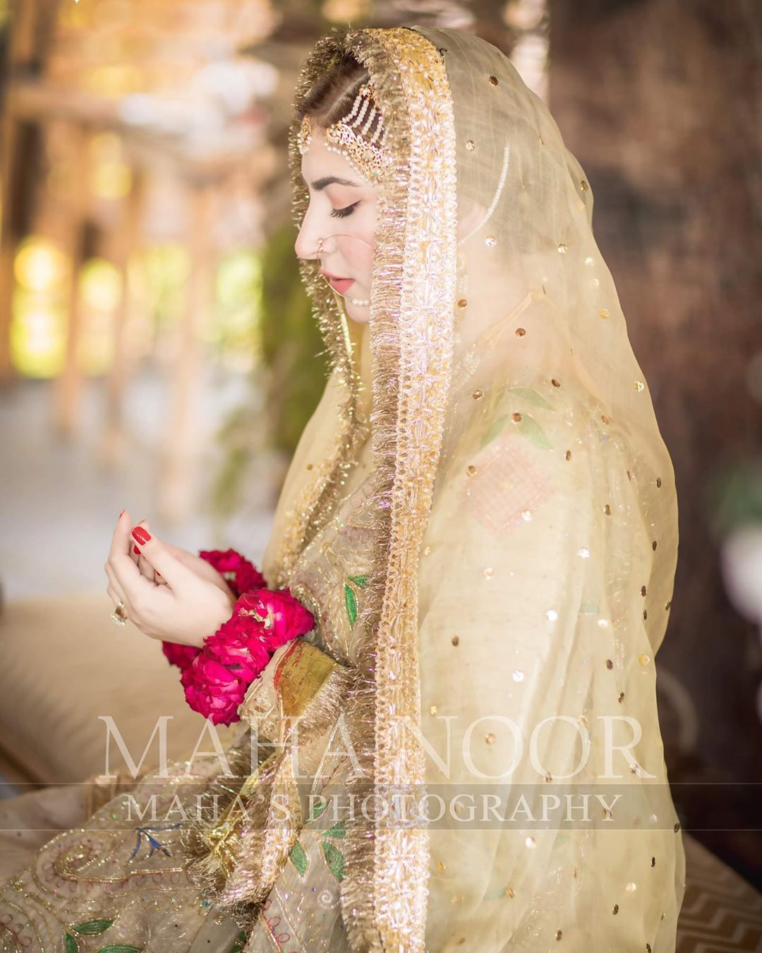 Hamza Ali Abbasi Wife Naimal Khawar - 30 Beautiful Pictures