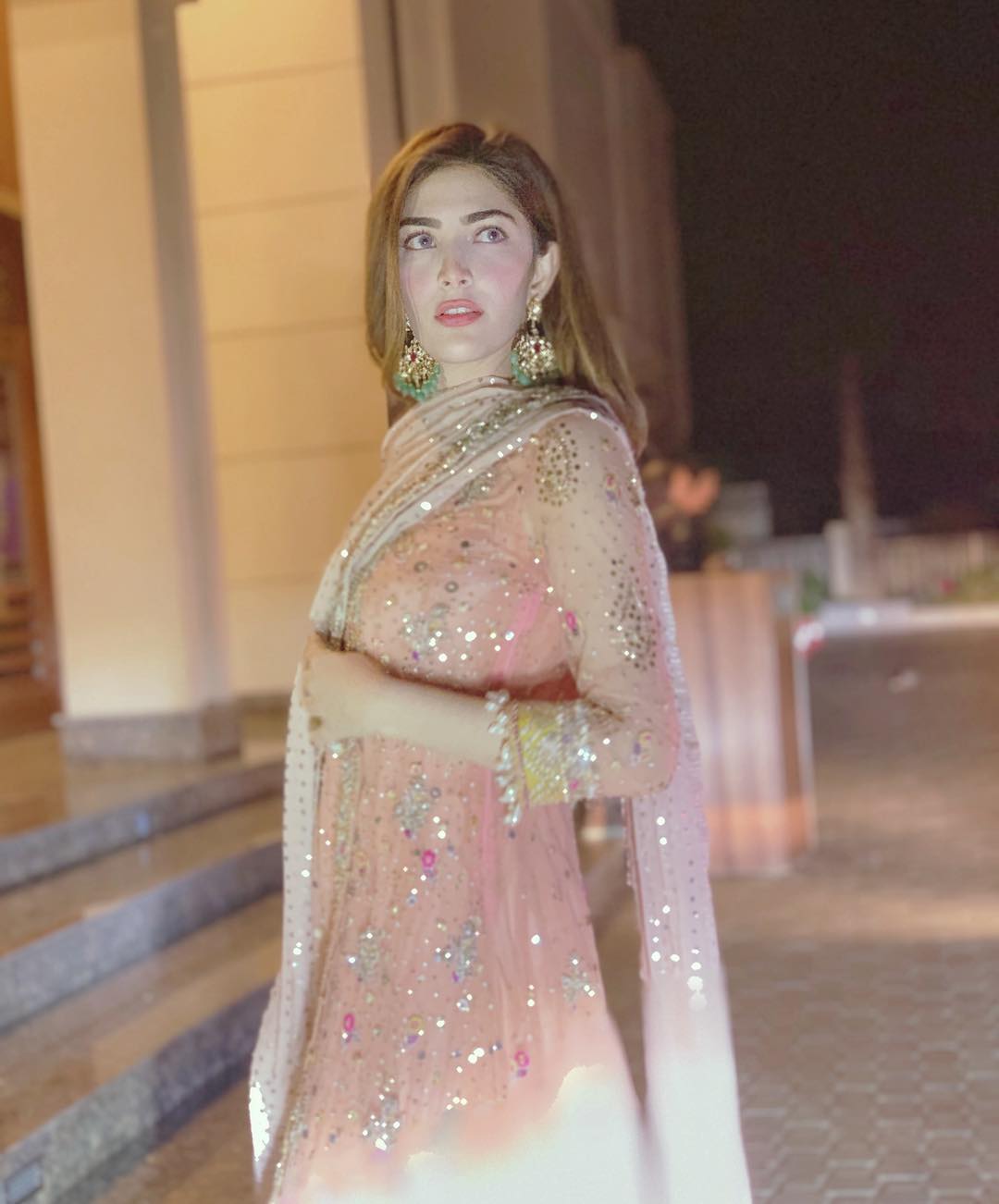 Hamza Ali Abbasi Wife Naimal Khawar - 30 Beautiful Pictures