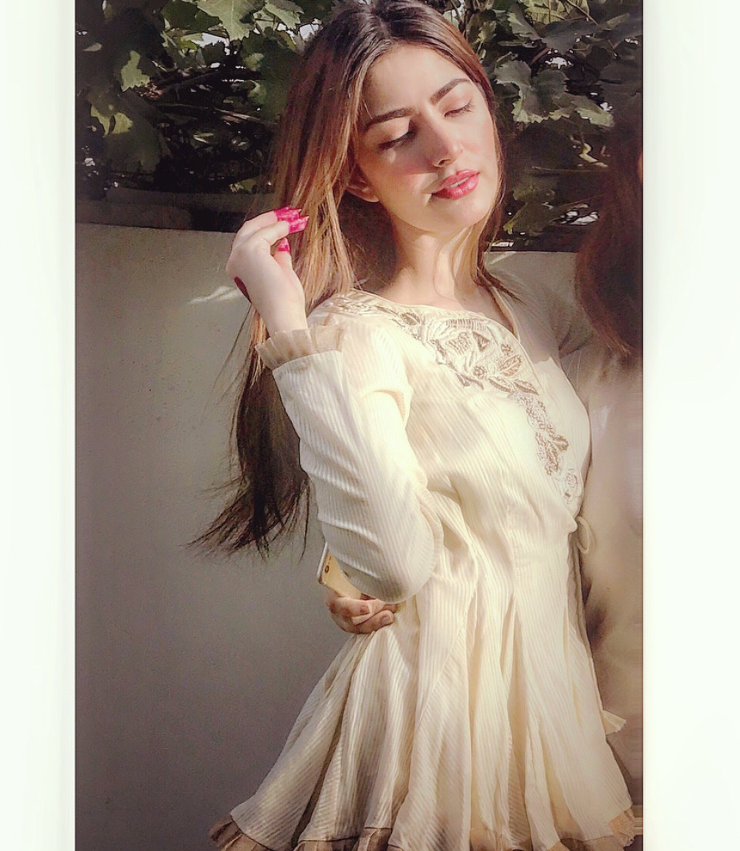 Hamza Ali Abbasi Wife Naimal Khawar - 30 Beautiful Pictures