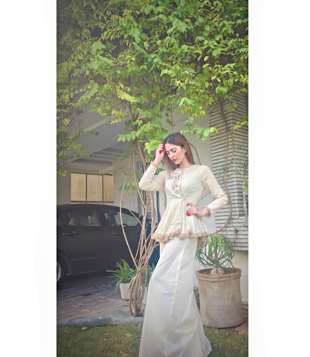 Hamza Ali Abbasi Wife Naimal Khawar - 30 Beautiful Pictures