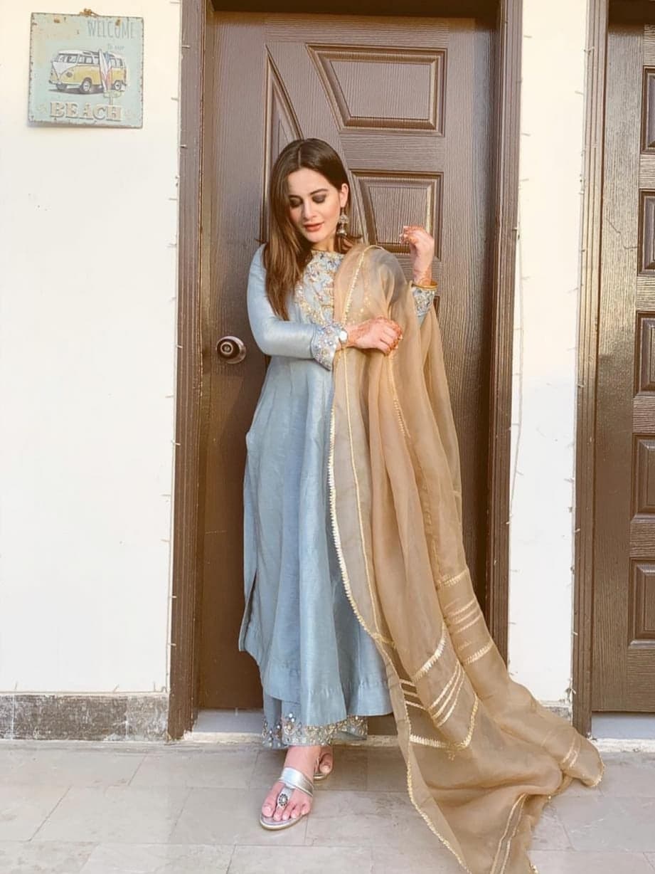 aiman khan engagement dress designer