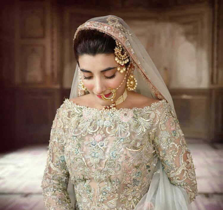 Pakistani Bridal Makeup Tips & Tricks to Look Gorgeous | Pakistani bridal  hairstyles, Bridal makeup tips, Bridal makeup