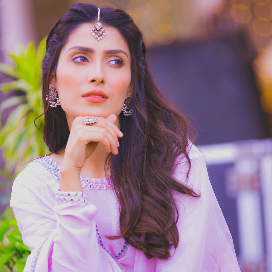 Ayeza Khan 4