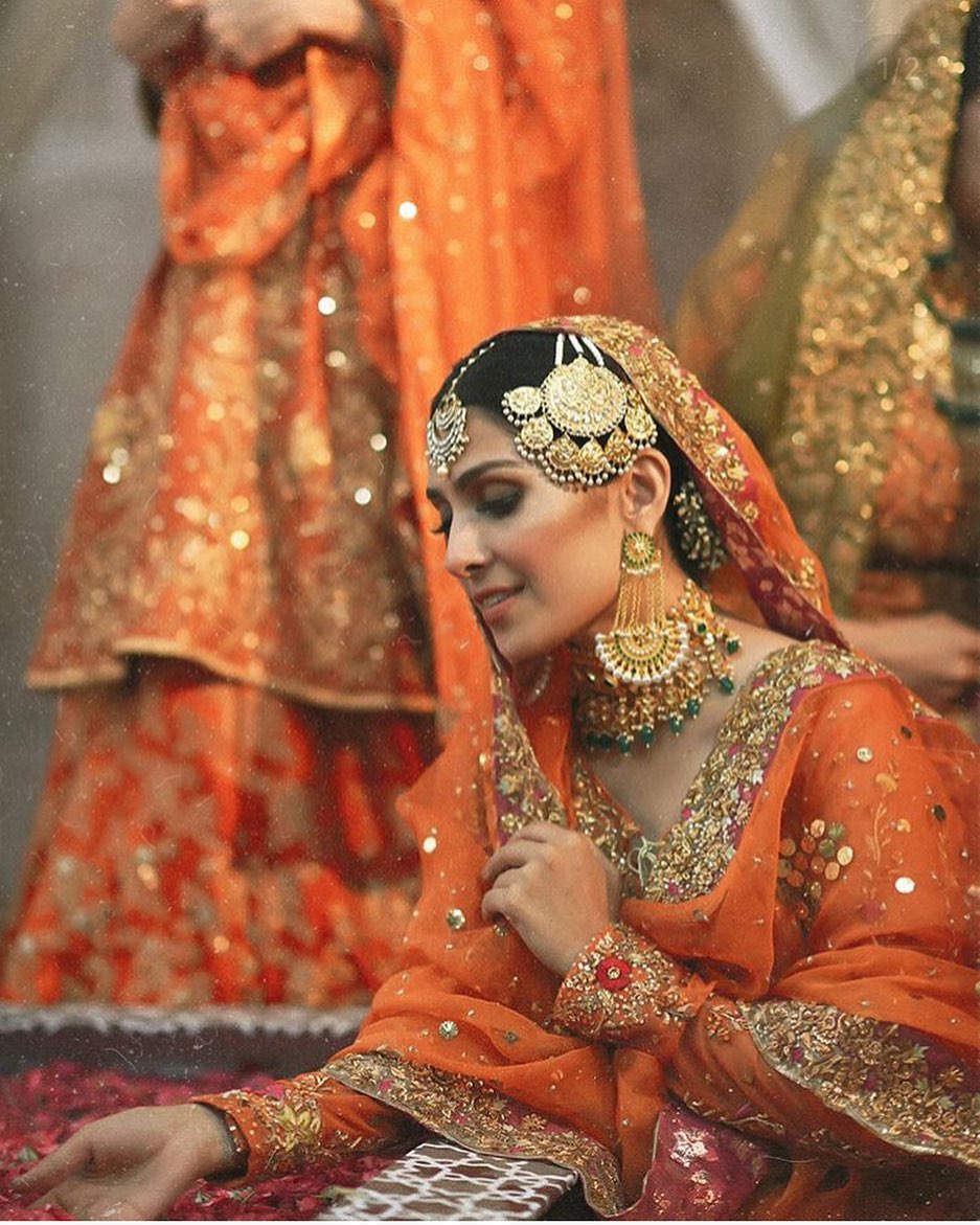 Latest Beautiful Bridal Photo Shoot of Gorgeous Actress Ayeza Khan