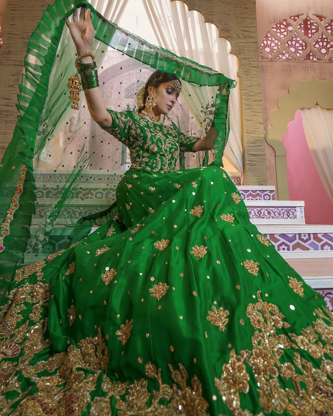 ayeza khan bridal dress