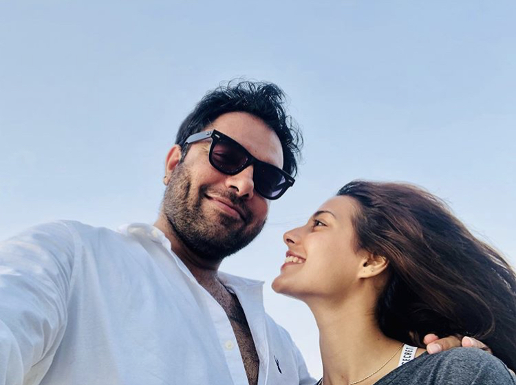 Yasir Hussain Appreciated Iqra Aziz For Rejecting Whitening Cream Advertisement