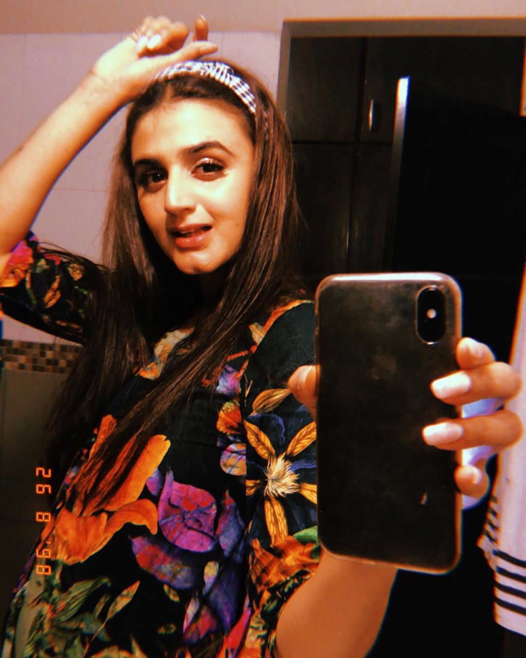 Latest Clicks of Actress Hira Mani 1