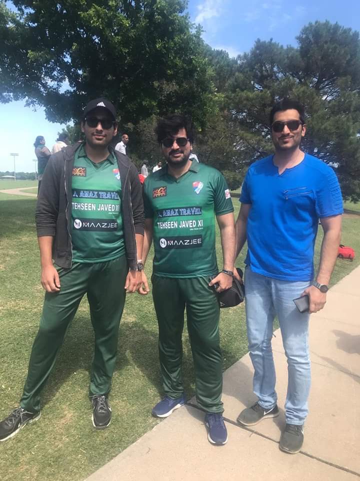 Pakistani Celebrities Playing Cricket 9