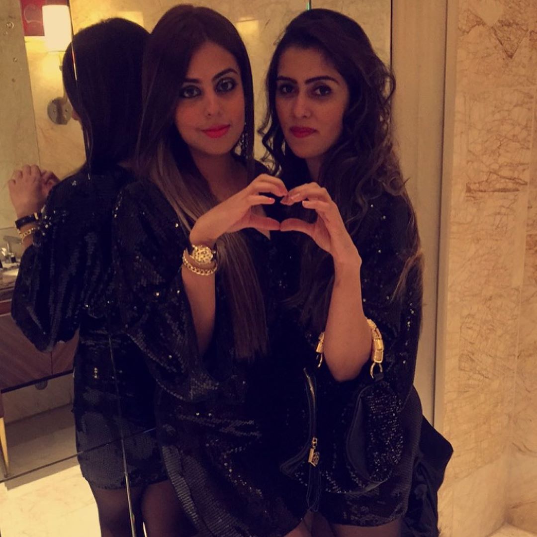 Actress Yashma Gill Shared Pictures with her Best Friend Aashna Narang