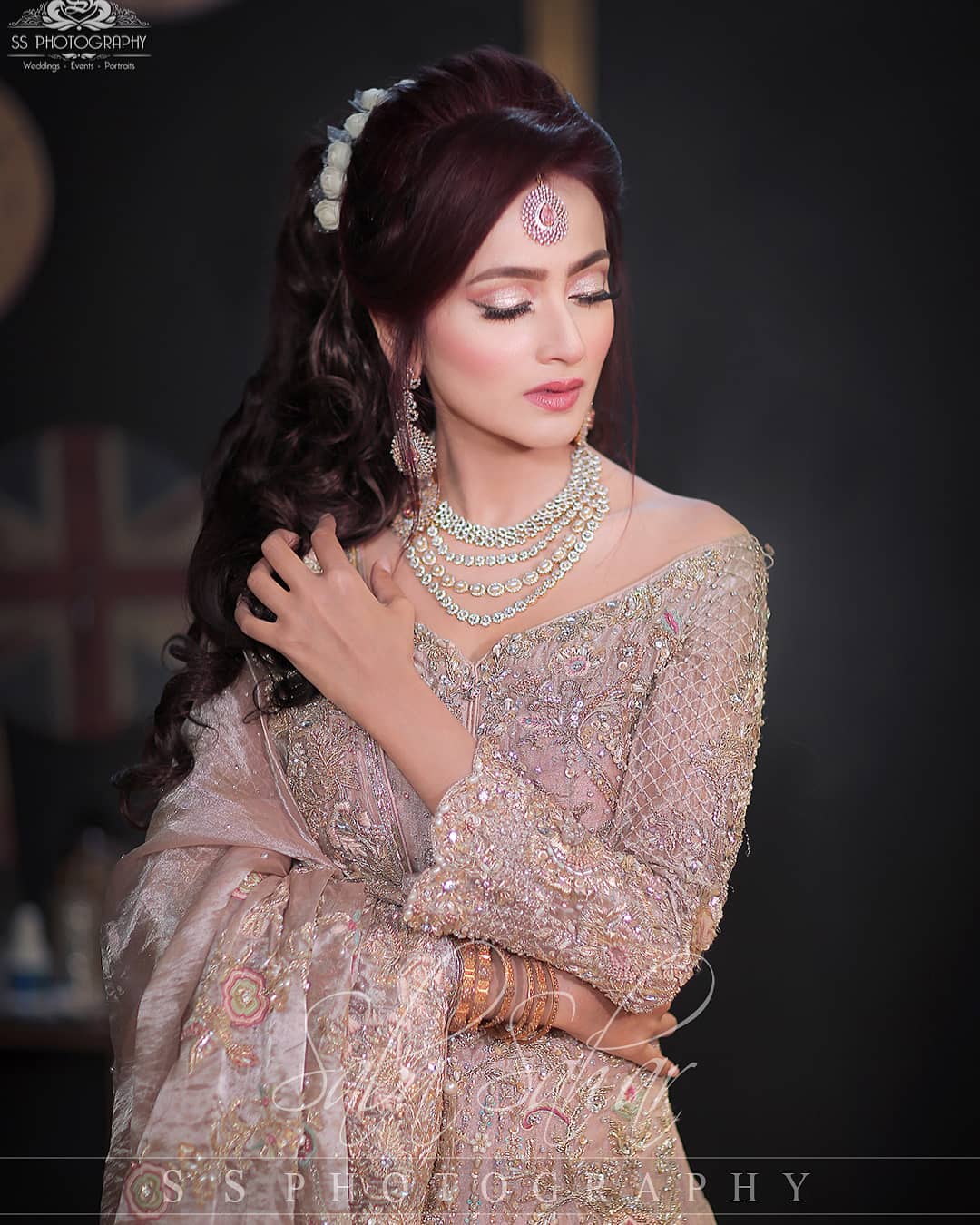 bridal-photo-shoot-of-actress-zarnish-khan-reviewit-pk