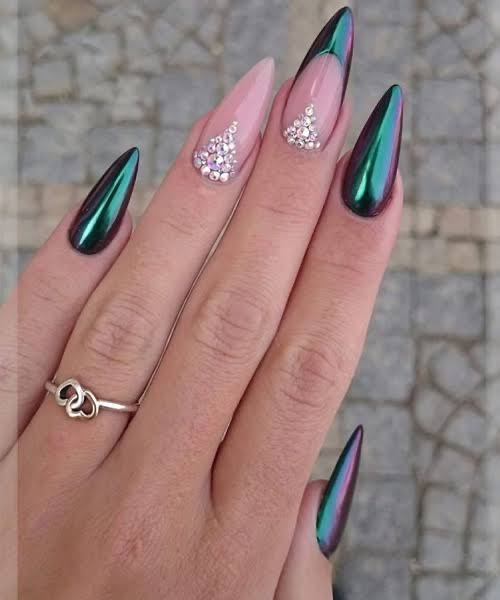 Nail art looks to rock this season