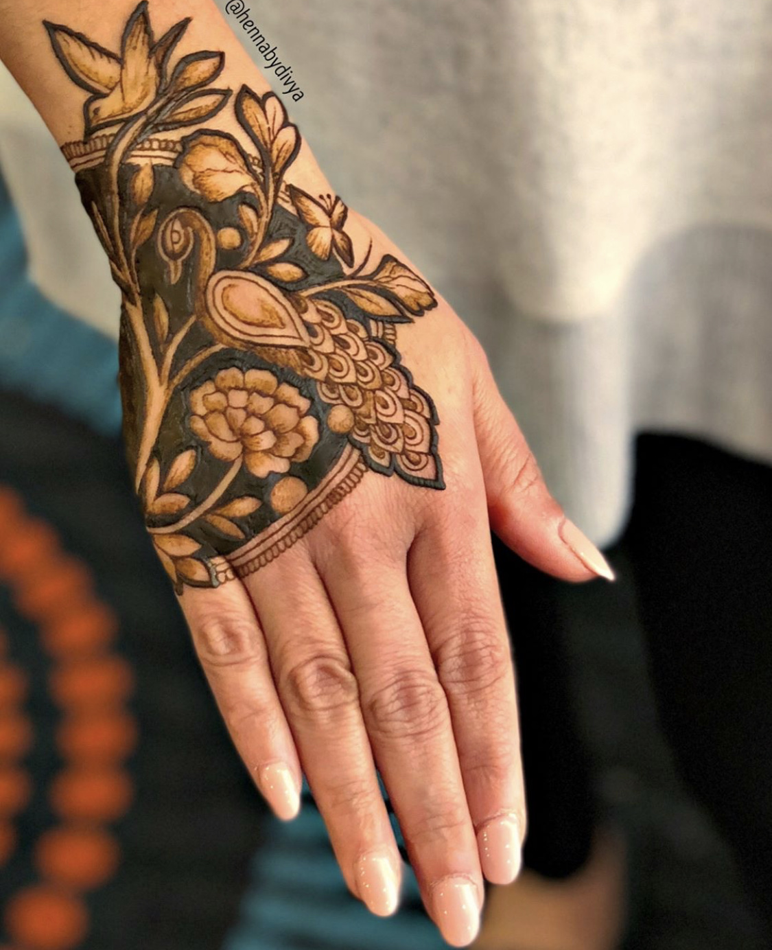 Top 50 Simple Mehndi Designs You Will Fall in Love With | Reviewit.pk