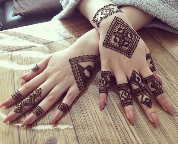 Beautiful Arabic Mehndi Design For Ladies - Tradeindia