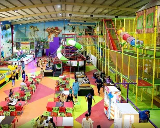 6 play areas in Lahore for different age groups