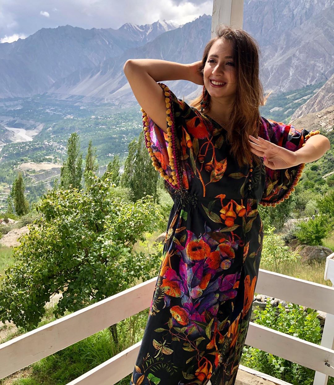 Actress Komal Aziz Latest Pictures from Northern Areas of Pakistan