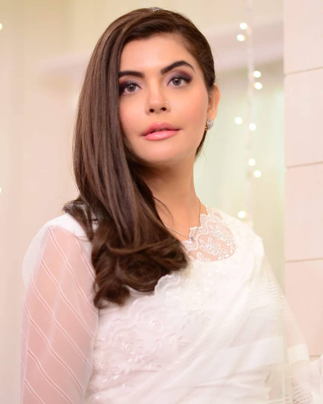 nida yasir 10