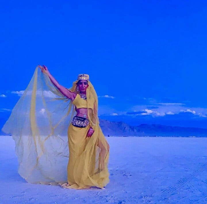 Ayesha Omar's Gorgeous Outfits From Burning Man | Reviewit.pk