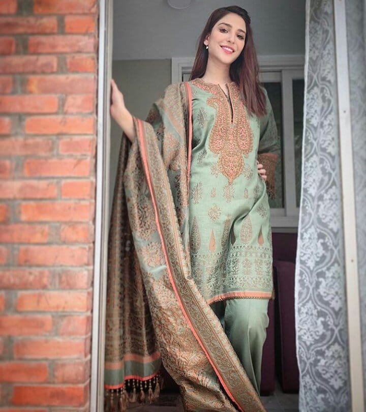 Ramsha Khan's Desi Style Pictures | Reviewit.pk