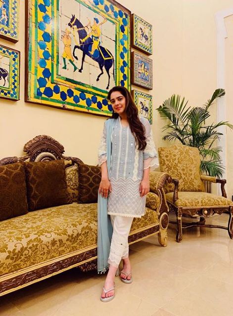 Latest Beautiful Clicks of Sarah Razi Khan | Reviewit.pk