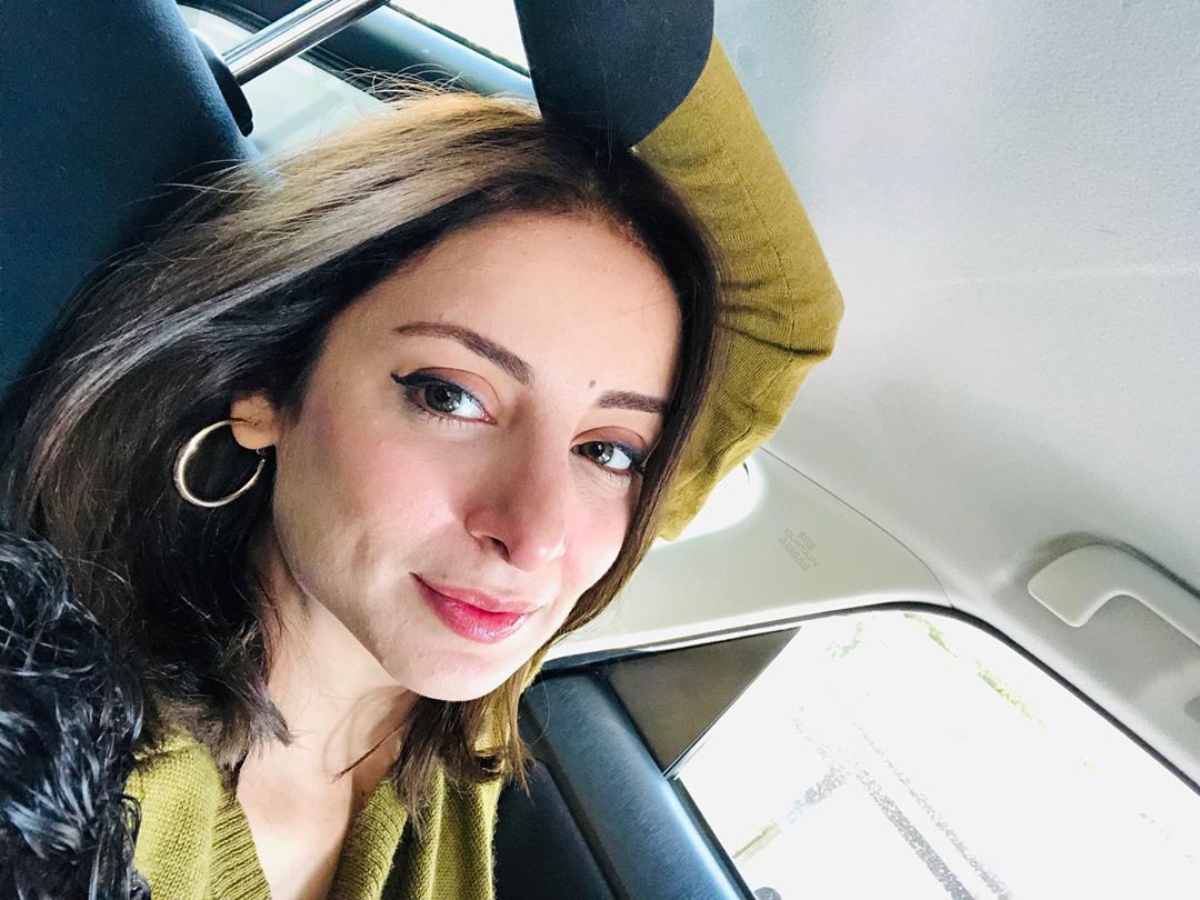 Sarwat Gillani Enjoying Holidays with her Sister and Mother in London
