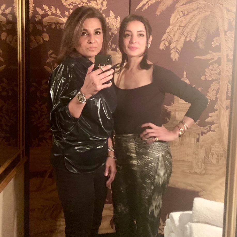 Sarwat Gillani Enjoying Holidays with her Sister and Mother in London