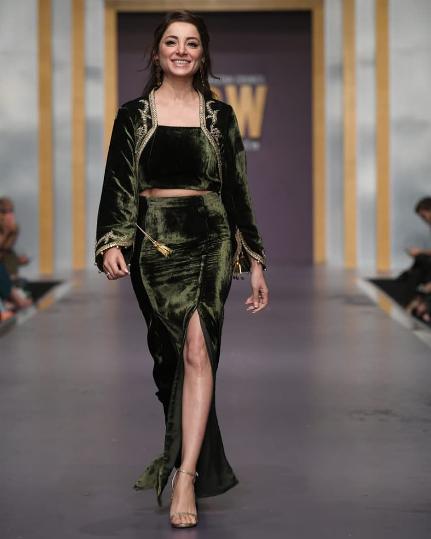 Actress Sarwat Gillani Walked on Ramp at Fashion Pakistan Week-Winter Festive ’19