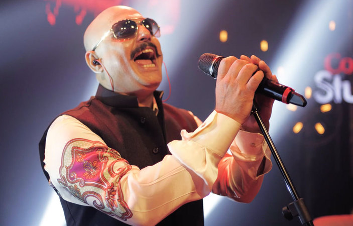 Ali Azmat Is The Ultimate Rockstar, Says Mahira Khan