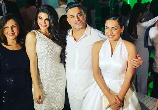 Meera chills with Bollywood starlet Jacqueline Fernandez in Dubai