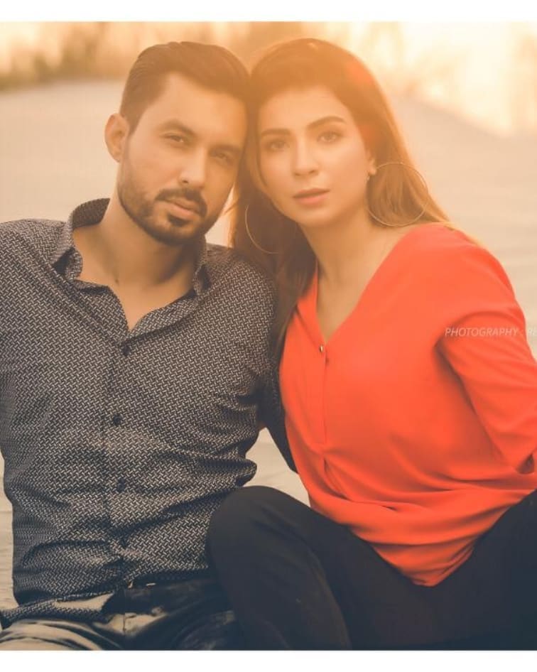 Latest Beautiful Clicks of Actress Dua Malik with Husband