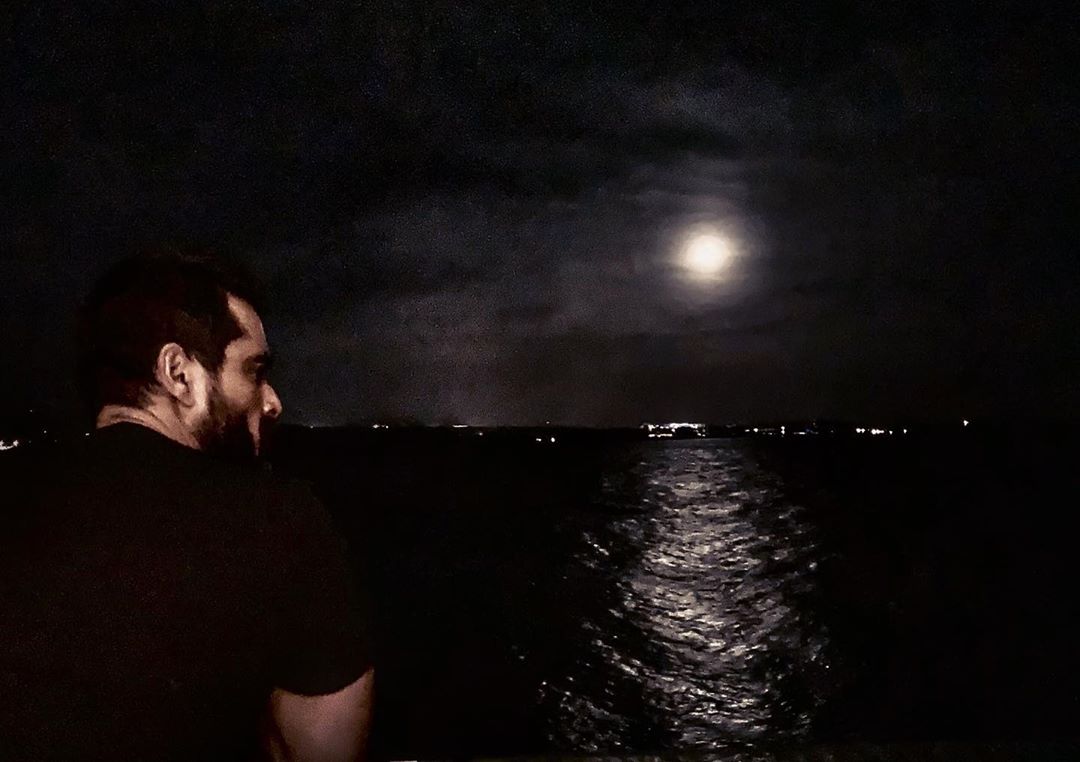 Latest Beautiful Clicks of Hamza Ali Abbasi & Naimal Khawar from their Honeymoon