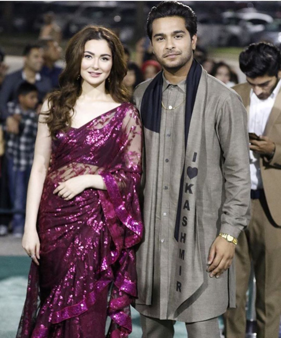 Beautiful Pictures of Hania Aamir and Asim Azhar at Hum Awards 2019