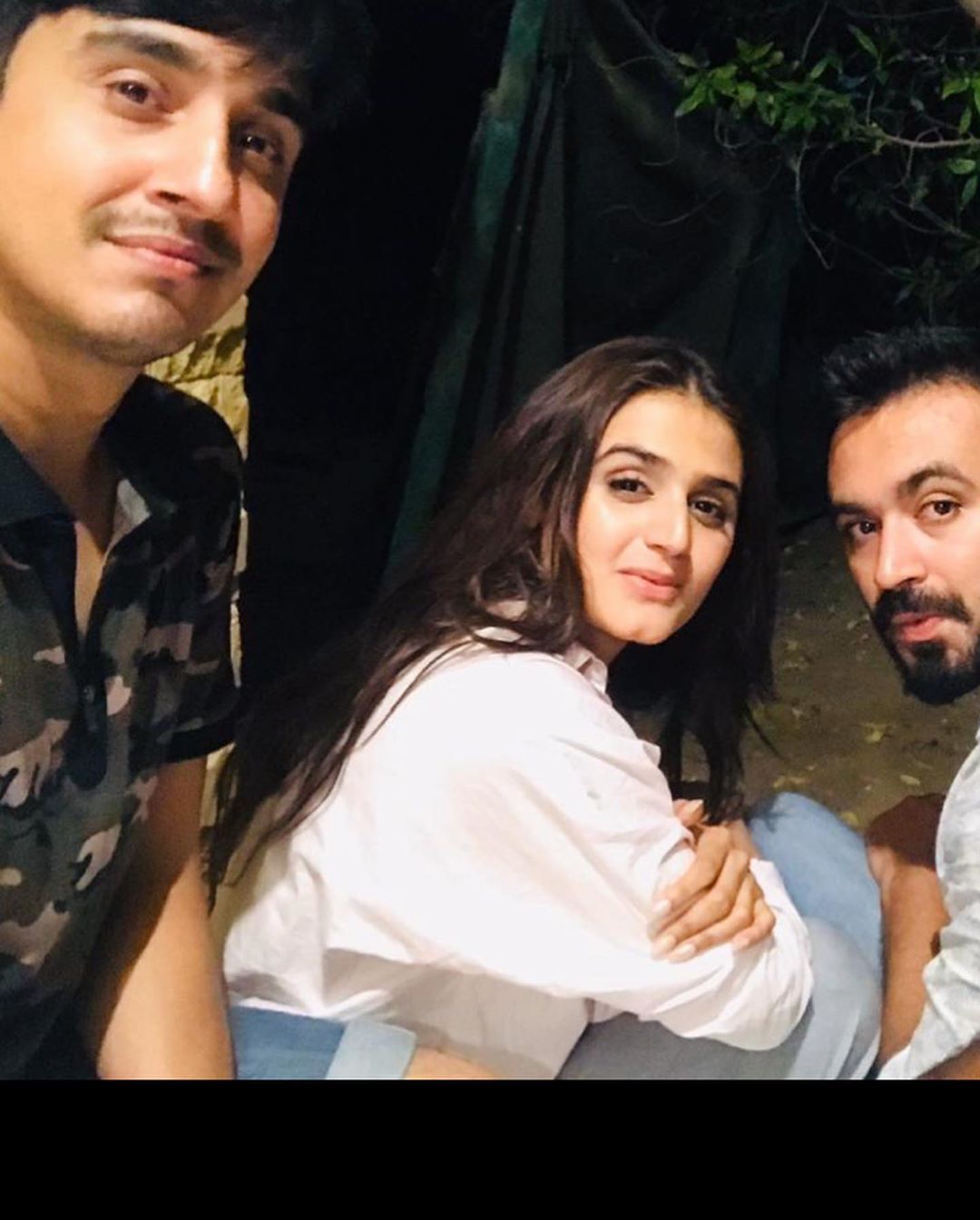 Hira Mani Shared Pictures with Her Brother in Law from a Family Picnic