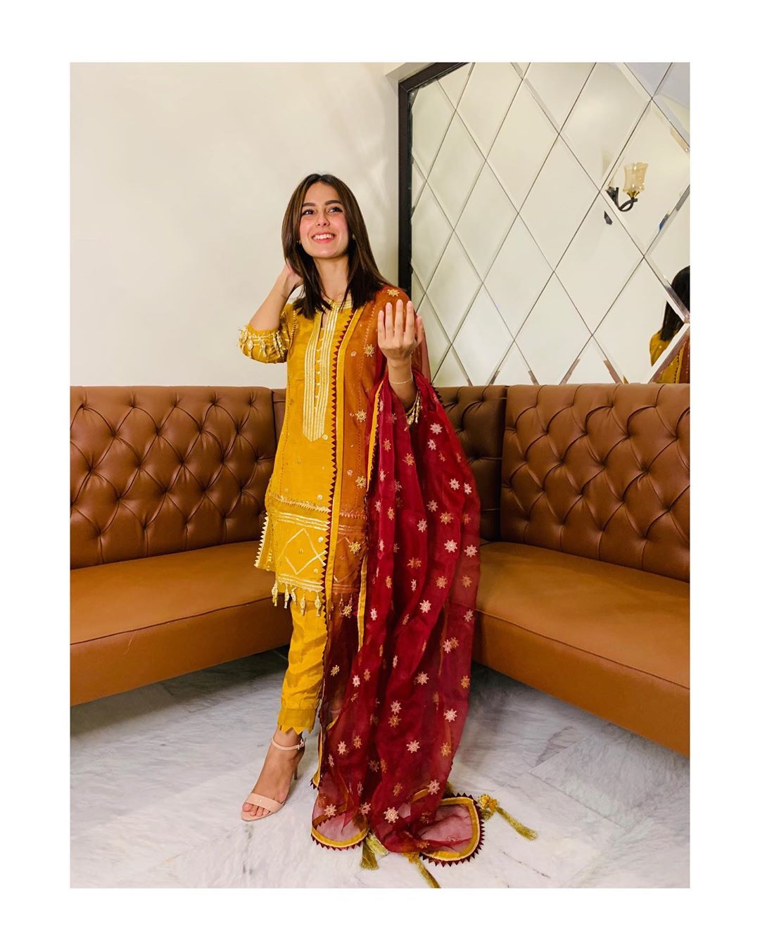 Latest Beautiful Clicks of Actress Iqra Aziz