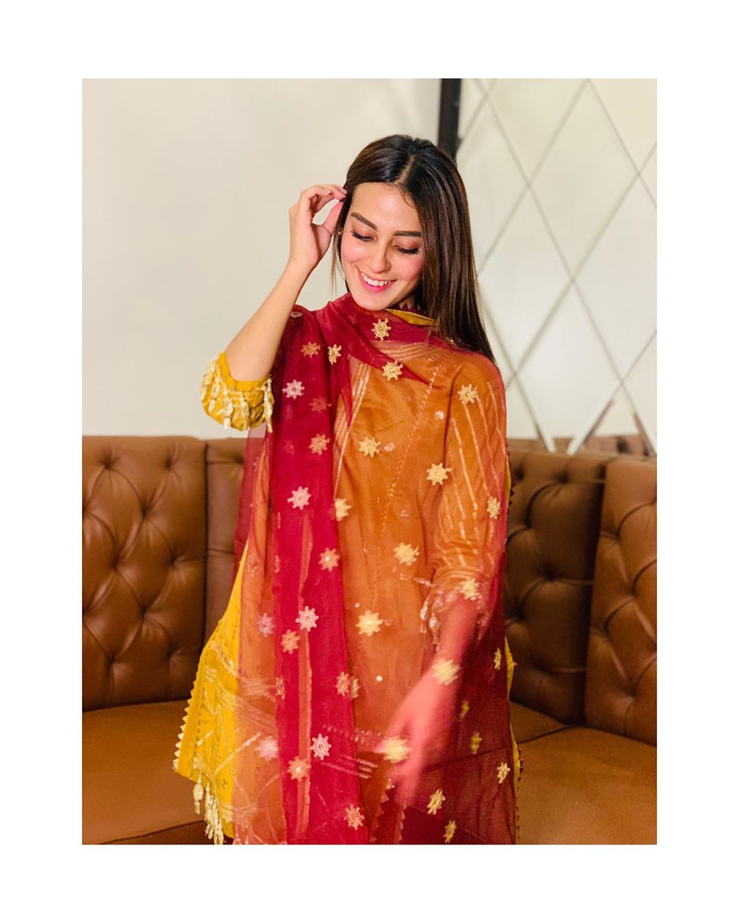 Latest Beautiful Clicks of Actress Iqra Aziz