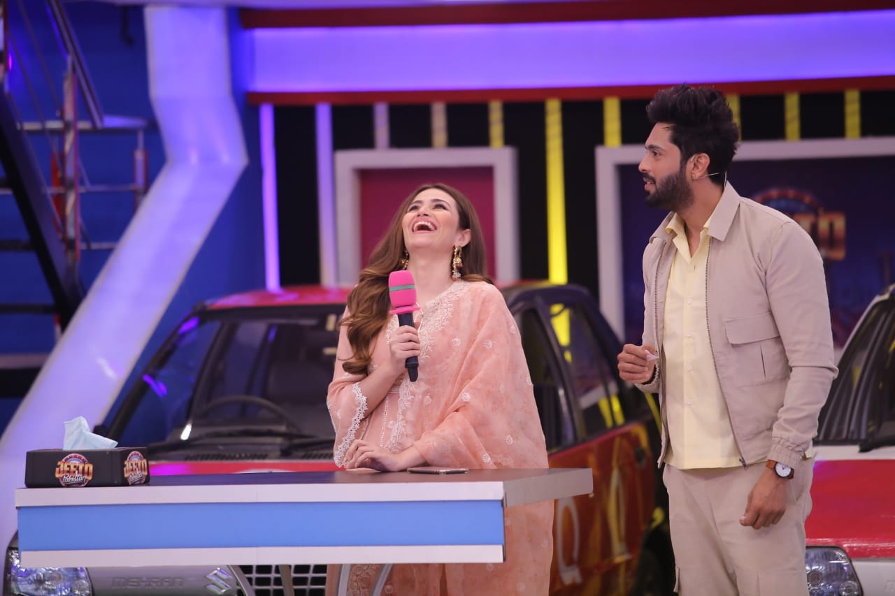 Actress Sana Javed Appeared in Jeeto Pakistan with Fahad Mustafa