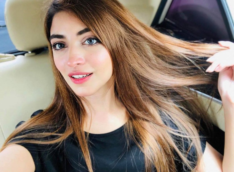 Cutest Selfies of Top Pakistani Celebrities