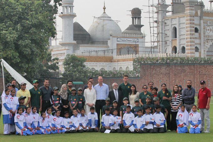 Prince William, Kate Middleton visit Lahore on a one-day tour of the city