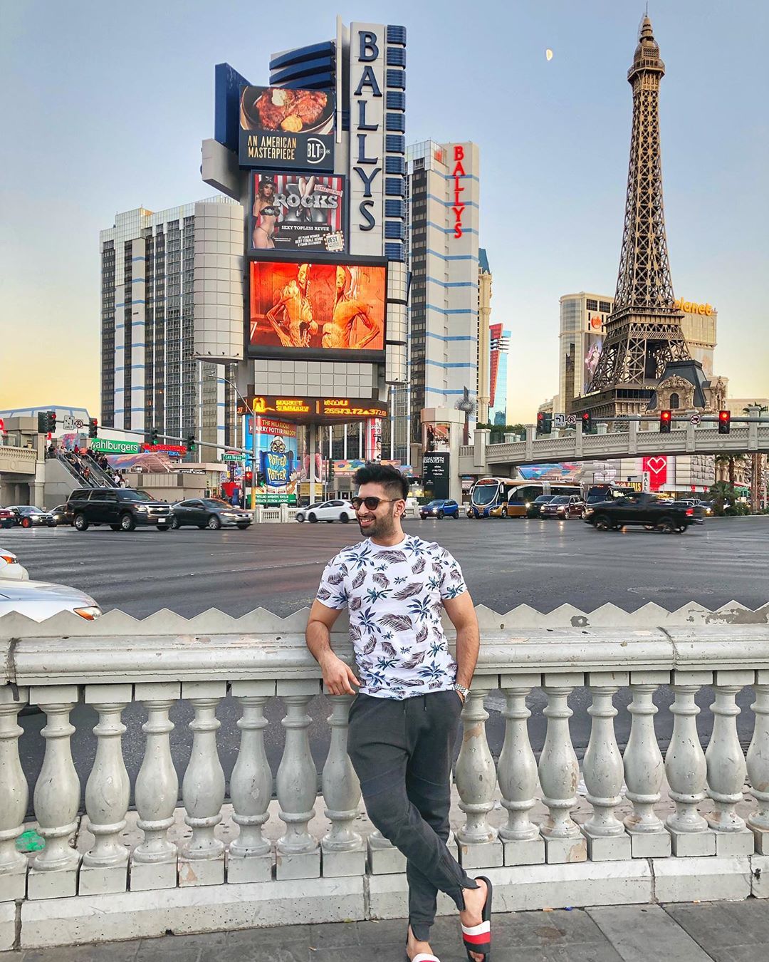 Actor Muneeb Butt's Latest Clicks from His USA Trip