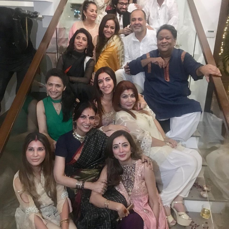 Pakistani Celebrities Spotted Celebrating Diwali with Showbiz Friends