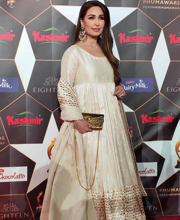 Top 10 Best Dressed Celebrities at Hum Awards 2019