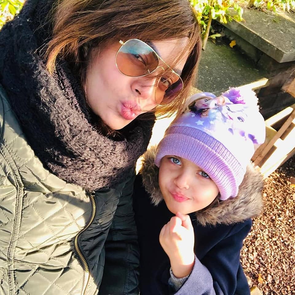 Actress Sadia imam Enjoying Winter Vacations with Daughter Meerab in Germany