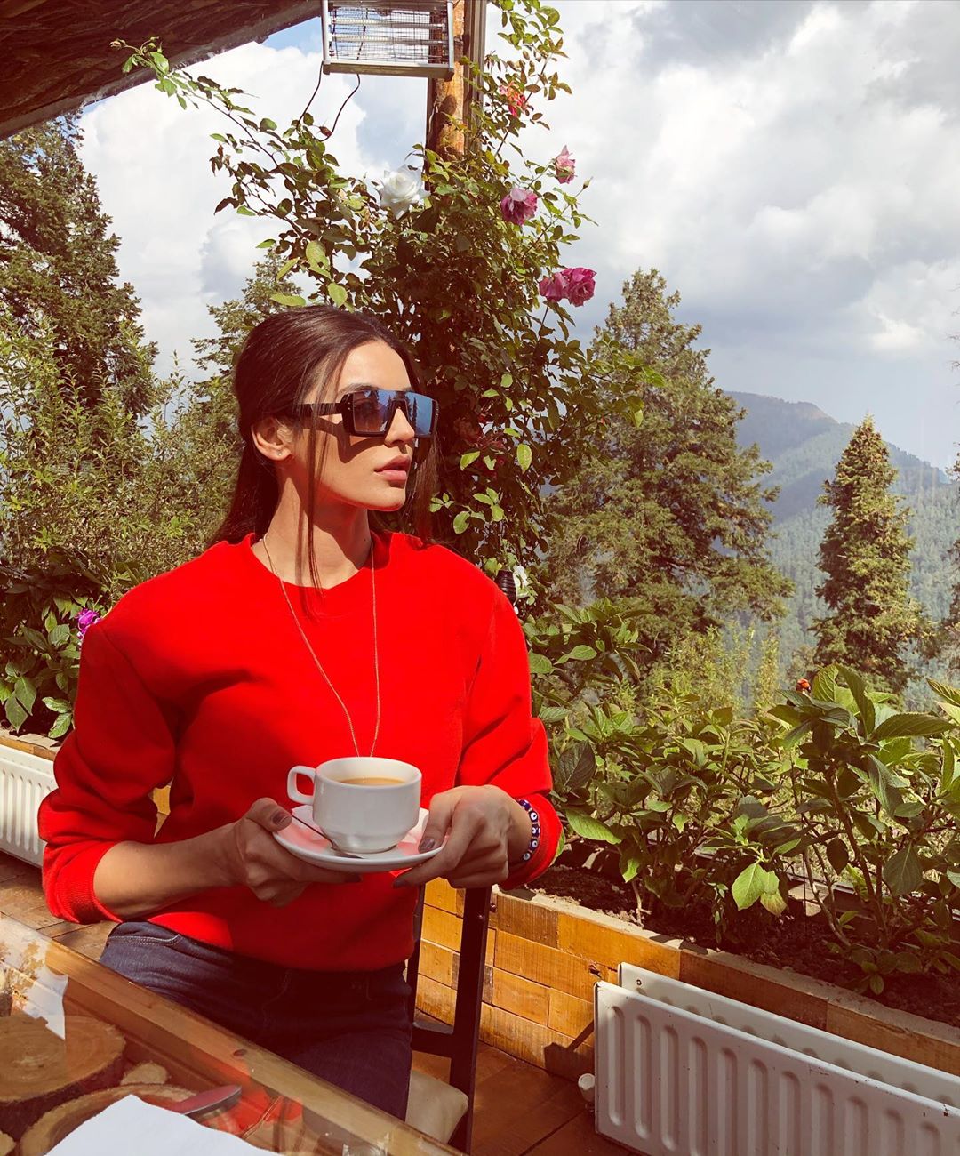 Actress Sadia Khan Latest Beautiful Pictures Nathiagali