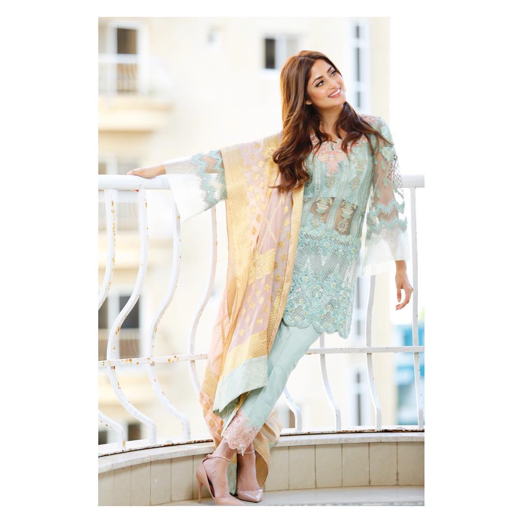 Latest Beautiful Photo Shoot of Gorgeous Actress Sajal Ali