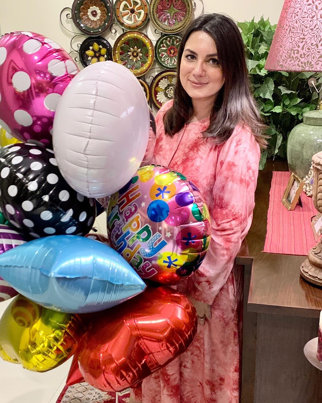 Faisal Qureshi Celebrated His Wife Sana Faysal Birthday with his Daughter at Home