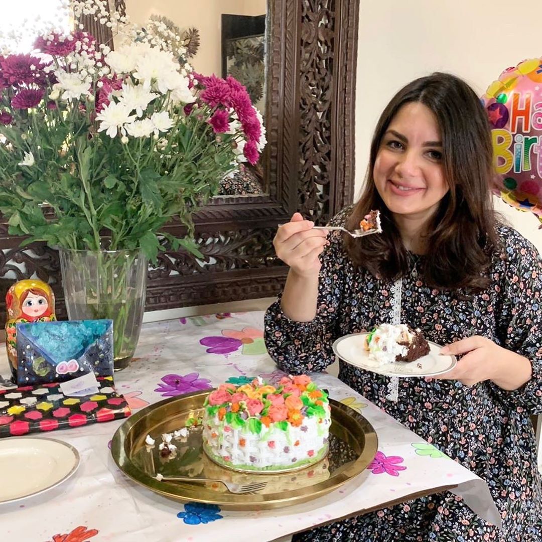 Faisal Qureshi Celebrated His Wife Sana Faysal Birthday with his Daughter at Home