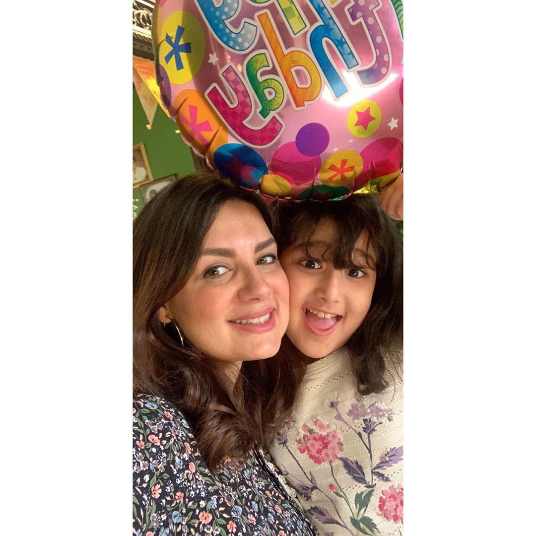 Faisal Qureshi Celebrated His Wife Sana Faysal Birthday with his Daughter at Home